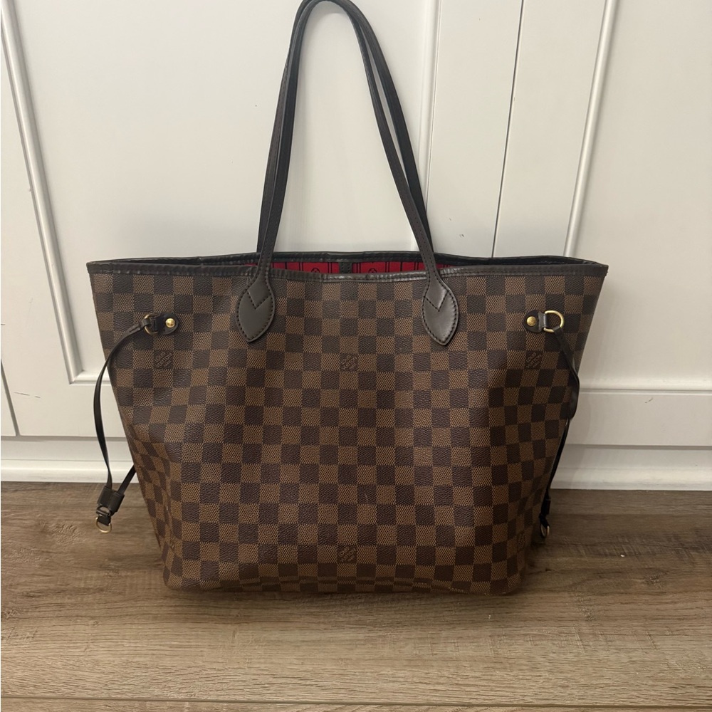 Louis Vuitton Brown Damier Ebene Canvas Tote with Red Interior - Picture 1 of 4
